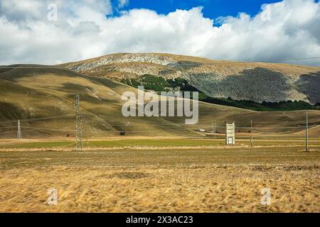 Le splendide vedute dell'Abruzzo attraverso il Parco della Majella Foto Stock