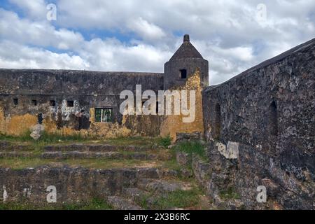 Fort Jesus Museum a Mombasa, Kenya, Africa orientale. Fort Jesus è una fortificazione portoghese situata a Mombasa, in Kenya. Fu costruito nel 1593 Foto Stock