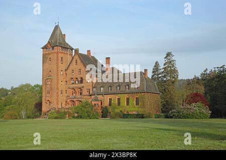 Castello di Saareck costruito nel 1902 storicismo, guest House di Villeroy & Boch, Mettlach, Saarland, Germania Foto Stock