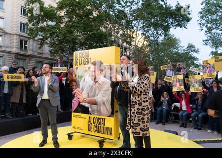 Barcellona, Spagna. 25 aprile 2024. La campagna elettorale prende il via in Catalogna con il raduno d'inizio della campagna di "Esquerra”, il partito di governo della Catalogna, e con il candidato alla rielezione Pere Aragons Arranca la campa-a Electoral en Catalu-a con el mitin de inicio de campa-a de 'Esquerra', el partito gobernante en Catalu-a y con el candidato a la reelecci-n Pere Aragons. Nella foto: pere aragones News Politics - Barcellona, Spagna giovedì 25 aprile 2024 (foto di Eric Renom/LaPresse) credito: LaPresse/Alamy Live News Foto Stock