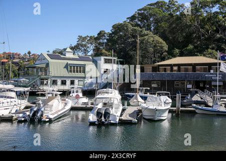 Mosman Rowers club a Mosman Bay, aperto nel 1911 e uno dei più antichi club sportivi di Sydney, Sydney, NSW, Australia e Mosman Marina Foto Stock