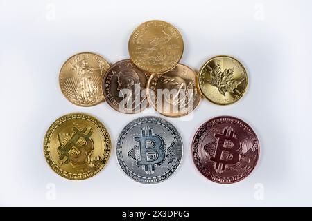 Goldmünzen, Bitcoin, Symbolfoto Geld, Münzen Foto Stock