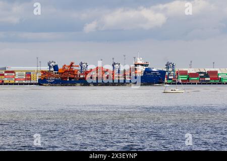 Hanson Thames passando per Harwich Haven Essex Regno Unito. Foto Stock