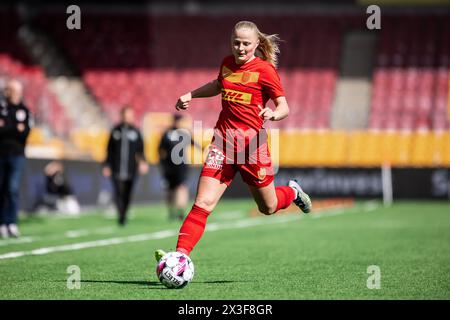 Farum, Danimarca. 21 aprile 2024. Cecilie Larsen (28) del Nordsjaelland si è vista nel Gjensidige Kvindeliga match tra FC Nordsjaelland e Aarhus GF al Right to Dream Park di Farum. (Foto: Gonzales Photo - Dejan Obretkovic). Foto Stock