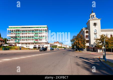 Telavi, Georgia - 03 settembre 2021: Edifici tradizionali in stile kakheti nella città vecchia di Telavi. Telavi è la città principale della provincia di Kakheti in Georgia. Foto Stock