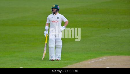 Birmingham, Regno Unito. 26 aprile 2024. Ben Duckett del Nottinghamshire durante il Vitality County Championship Division One match tra Warwickshire e Nottinghamshire a Edgbaston 26 - aprile -2024 Birmingham, Inghilterra Credit: PATRICK ANTHONISZ/Alamy Live News Foto Stock