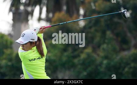 26 aprile 2024: LPGA - Ladies Professional Golf Association - AYAKA FURUE sul primo tee del JM Eagle LA Championship 2024, presentato da Plastpro, Wilshire Country Club, Los Angeles, CA, USA, 26 aprile 2024.Credit Image cr Scott Mitchell/ZUMA Press (Credit Image: © Scott Mitchell/ZUMA Press Wire) SOLO PER USO EDITORIALE! Non per USO commerciale! Foto Stock