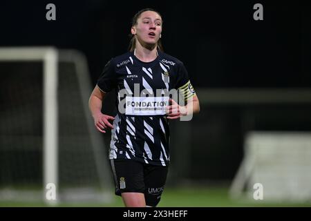 Marcinelle, Belgio. 26 aprile 2024. Perrine Balant (9) di Charleroi nella foto durante una partita di calcio femminile tra lo Sporting du Pays de Charleroi e il KV Mechelen nella 5a partita dei play-off nella stagione 2023 - 2024 del belga lotto Womens Super League, sabato 26 aprile 2024 a Marcinelle, BELGIO. Crediti: Sportpix/Alamy Live News Foto Stock