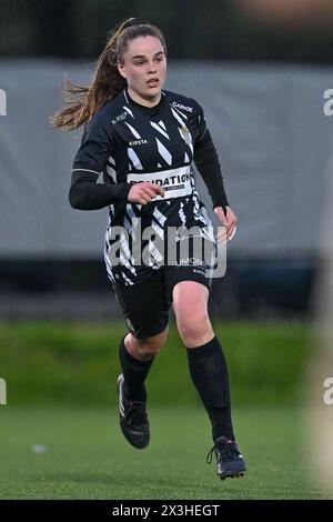 Marcinelle, Belgio. 26 aprile 2024. Charlotte Faity (21) di Charleroi nella foto durante una partita di calcio femminile tra lo Sporting du Pays de Charleroi e il KV Mechelen nella quinta partita dei play-off nella stagione 2023 - 2024 della belga lotto Womens Super League, sabato 26 aprile 2024 a Marcinelle, BELGIO. Crediti: Sportpix/Alamy Live News Foto Stock