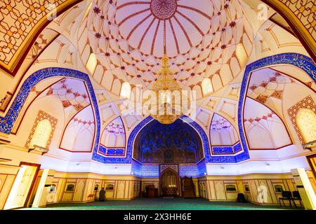 Bukhara, Uzbekistan - 16 aprile 2021: Bolo Haouz decorazione sfondo. La Moschea di Bolo Khauz si trova di fronte alla fortezza Ark a Buk Foto Stock