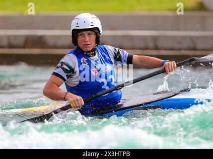 26 aprile 2024:.Finn Blackburn partecipa agli US Olympic Team Trials per lo slalom di kayak al Riversport di Oklahoma City, OK. Ron Lane (immagine di credito: © Ron Lane/Cal Sport Media) Foto Stock