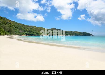 Spiaggia di Anse Lazio, isola di Praslin, Seychelles, Oceano Indiano Foto Stock