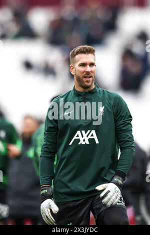 Adrian del Liverpool nel warm up durante la partita di Premier League tra West Ham United e Liverpool allo stadio di Londra, Stratford, sabato 27 aprile 2024. (Foto: Tom West | mi News) crediti: MI News & Sport /Alamy Live News Foto Stock