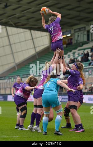 NORTHAMPTON, INGHILTERRA - Sab 27-aprile -2024: Sally Williams di Loughborough Lightning durante l'Allianz Premiership Women's Rugby match tra Loughborough Lightning e sale Sharks ai Franklin's Gardens il 27-aprile -2024: A Northampton, Inghilterra . Crediti: PATRICK ANTHONISZ/Alamy Live News Foto Stock