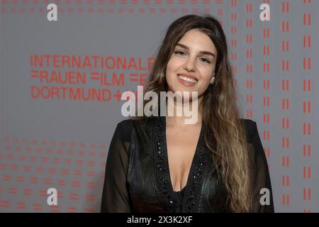 Melia Kara, attrice protagonista del film Ellenbogen all'International Women's Film Festival (IFFF Dortmund+Colonia) Foto Stock