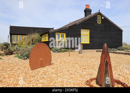 Prospect Cottage, ex casa e santuario dell'artista, regista, attivista per i diritti gay e giardiniere, Derek Gardner (1942-1994), sulla costa di Dungeness. Foto Stock