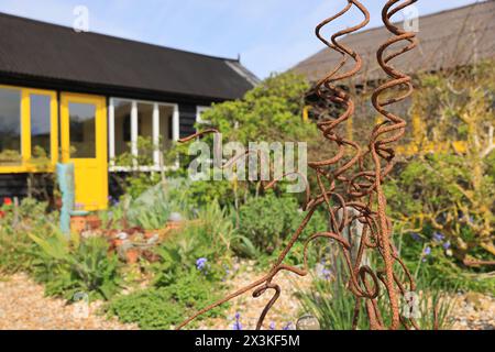 Prospect Cottage, ex casa e santuario dell'artista, regista, attivista per i diritti gay e giardiniere, Derek Gardner (1942-1994), sulla costa di Dungeness. Foto Stock