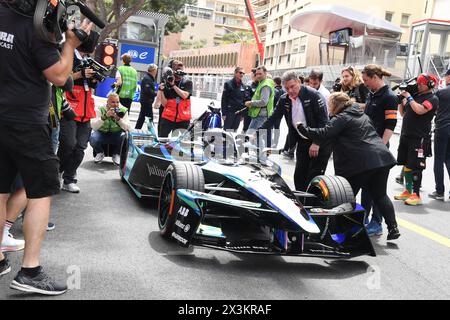 MONTE-CARLO, MONACO - APRILE 27: David Coulthard la vettura durante l'e-Prix di Monaco 2024 sul circuito di Monaco il 27 aprile 2024 a Monte-Carlo, Monaco crediti: Media Pictures /Alamy Live News Foto Stock