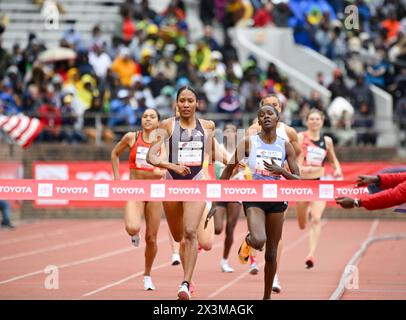 Philadelphia, Pennsylvania, Stati Uniti. 27 aprile 2024. 27 aprile 2024, Philadelphia PA, Olympic Hope AJEE WILSON in azione durante la gara ODW 800M Elite il terzo giorno della 128a corsa della storica Penn Relays tenutasi al Franklin Field di Philadelphia PA of the Credit Image: © Ricky Fitchett via ZUMA Wire (Credit Image: © Ricky Fitchett/ZUMA Press Wire) SOLO PER USO EDITORIALE! Non per USO commerciale! Foto Stock