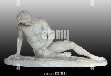 La Gallia morente, chiamata anche Galata morente o Gladiatore morente, antica statua romana in marmo semi-supina Foto Stock