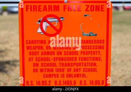 New Orleans, Louisiana. Loyola University No Firearms Allowed Sign. Foto Stock