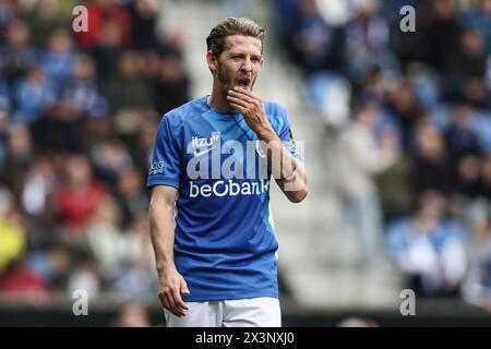 Genk, Belgio. 28 aprile 2024. Patrik Hrosovsky di Genk reagisce durante una partita di calcio tra KRC Genk e Club Brugge, domenica 28 aprile 2024 a Genk, il giorno 6 (su 10) dei play-off dei campioni della prima divisione del campionato belga 'Jupiler Pro League' 2023-2024. BELGA PHOTO BRUNO FAHY credito: Belga News Agency/Alamy Live News Foto Stock