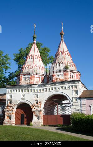 Convento della veste (Rizopolozhensky), sito patrimonio dell'umanità dell'UNESCO, Suzdal, Oblast' di Vladimir, Russia Foto Stock