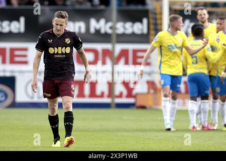 WAALWIJK - Jens Toornstra del FC Utrecht durante la partita olandese Eredivisie tra RKC Waalwijk e FC Utrecht al Mandemakers Stadium il 28 aprile 2024 a Waalwijk, Paesi Bassi. ANP JEROEN PUTMANS Foto Stock