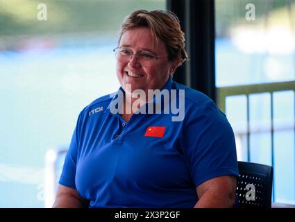 Perth, Australia. 26 aprile 2024. Alyson Annan, capo allenatore della squadra di hockey femminile cinese, è intervistato da Xinhua a Perth, Australia, 26 aprile 2024. PER ANDARE CON "Roundup: Squadra di hockey femminile cinese che guarda la medaglia delle Olimpiadi di Parigi" crediti: Ma Ping/Xinhua/Alamy Live News Foto Stock