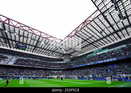 Inter vs Torino nella foto vista generale dello Stadio San Siro Milano 26-04-2024 Stadio Giuseppe Meazza - San Siro Campionato serie A TIM - 34a giornata foto Tiziano Ballabio/Agenzia Aldo Liverani sas / Agenzia Aldo Liverani sas Foto Stock