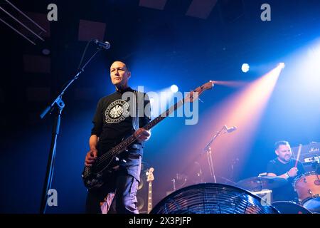 Glasgow, Regno Unito. 27 aprile 2024. Gli Skids si esibiscono al Barrowland di Glasgow il 27 aprile 2024 Credit: Glasgow Green al Winter Time/Alamy Live News Foto Stock