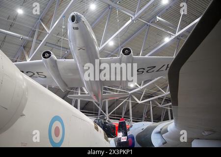 English Electric Canberra B2, WH725 bombardiere medio a getto di prima generazione. IWM, Duxford, Regno Unito Foto Stock