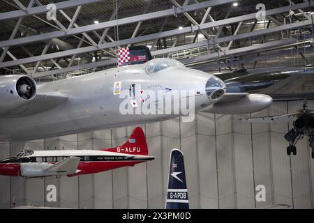 English Electric Canberra B2, WH725 bombardiere medio a getto di prima generazione. IWM, Duxford, Regno Unito Foto Stock