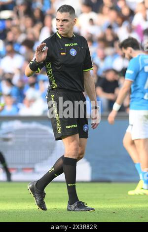 Napoli, Italia,28 aprile,2024 Simona Sozza l'arbitro durante la partita di serie A tra SSC Napoli vs Roma Credit:Agostino Gemito/ Alamy Live News Foto Stock