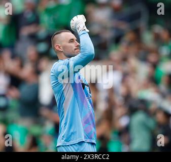 Austin, Texas, Stati Uniti. 27 aprile 2024. Il portiere dell'Austin FC Brad Stuver (1) fa un gesto alla folla alla fine di una partita di Major League Soccer tra Austin FC e Los Angeles Galaxy il 27 aprile 2024 ad Austin. Austin FC ha vinto, 2-0. (Credit Image: © Scott Coleman/ZUMA Press Wire) SOLO PER USO EDITORIALE! Non per USO commerciale! Foto Stock