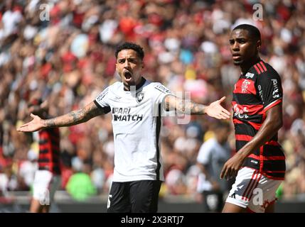 Rio De Janeiro, Brasile. 28 aprile 2024. Rio de Janeiro, Brasile, 30 marzo 2024: Eduardo di Botafogo durante la partita di calcio del Campionato Brasileiro tra Flamengo e Botafogo allo stadio Maracanã di Rio de Janeiro, Brasile. (Andre Ricardo/Sports Press Photo/SPP) credito: SPP Sport Press Photo. /Alamy Live News Foto Stock