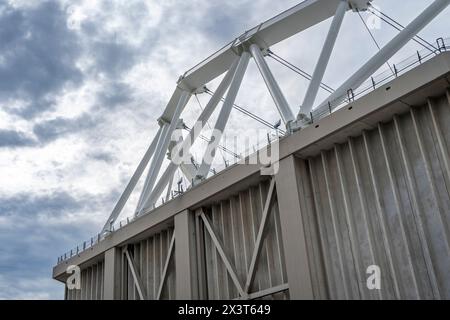 L'esclusivo tetto del JMA Wireless Dome, situato nel campus della Syracuse University nel centro di New York. Foto Stock