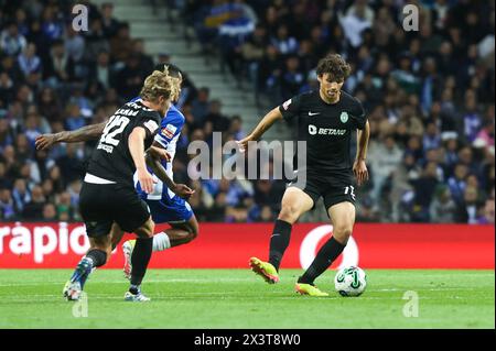 Porto, 04/28/2024 - il Futebol Clube do Porto ha ospitato questa sera lo Sporting Clube de Portugal al Estádio do Dragão in una partita che conta per il 31° turno della i League 2023/24. Quaresma (Ivan del Val/Global Imagens) Foto Stock