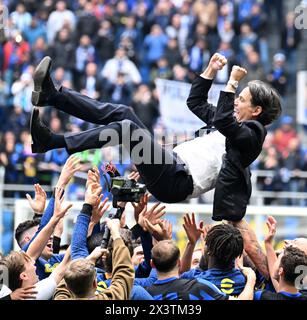 (240429) -- MILANO, 29 aprile 2024 (Xinhua) -- allenatore di calcio Simone Inzaghiafter la partita di calcio di serie A tra FC Inter e Torino a Milano, Italia, aprile. 28, 2024. (Foto di Augusto Casasoli/Xinhua) Foto Stock