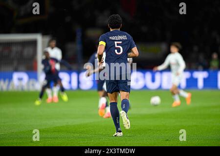 Parigi, Francia. 27 aprile 2024. Marquinhos durante il campionato francese di Ligue 1 tra il Paris Saint-Germain e le Havre AC il 27 aprile 2024 allo stadio Parc des Princes di Parigi, in Francia. Foto Victor Joly/DPPI credito: DPPI Media/Alamy Live News Foto Stock