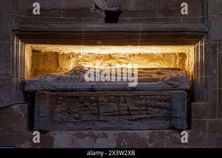 Sepulcro Gótico del Obispo Esteban (1274-1281), catedral de Santa María de Calahorra, Calahorra, la Rioja , Spagna, Europa Foto Stock