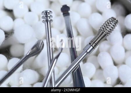 Ambiente, sostituzione dei bastoncini di cotone con utensili metallici Foto Stock