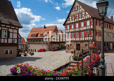 Stadtansichten - Stadtzentrum Neubulach Foto Stock