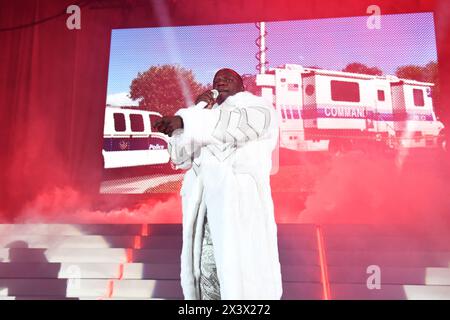 LONDRA, INGHILTERRA - APRILE 28: AKON si esibisce all'Eventim Apollo il 28 aprile 2024 a Londra, Inghilterra.CAP/Mar ©Mar/Capital Pictures crediti: Phil Loftus/Alamy Live News Foto Stock