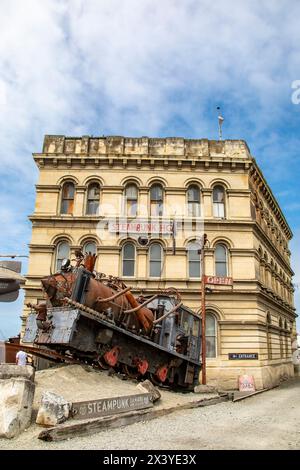 Oamaru nuova Zelanda 23 dicembre 2023: Il quartier generale di Steampunk è una collaborazione artistica e galleria nello storico distretto vittoriano di Oamaru Foto Stock