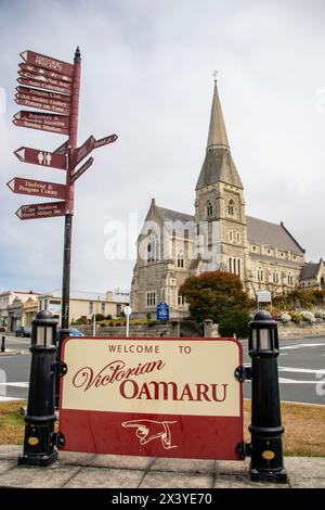 Oamaru nuova Zelanda 23 dicembre 2023: La vista del quartiere storico vittoriano di Oamaru. Ciascuno degli edifici, costruiti durante il periodo vittoriano, Foto Stock