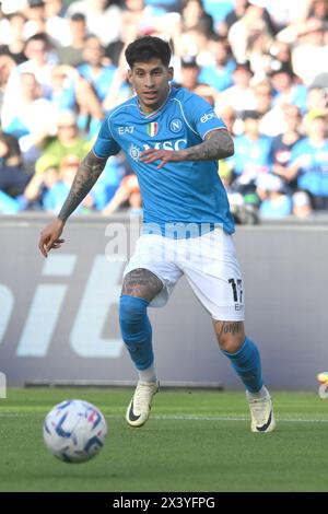 Napoli, Italia. 28 aprile 2024. Mathias Olivera della SSC Napoli in azione durante la partita di serie A tra SSC Napoli e AS Roma allo Stadio Diego Armando Maradona il 28 aprile 2024 a Napoli, italia punteggio finale 2-2 (Credit Image: © Agostino Gemito/Pacific Press via ZUMA Press Wire) SOLO USO EDITORIALE! Non per USO commerciale! Foto Stock