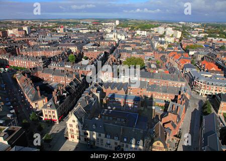 Francia, Hauts de France, dipartimento somme (80), Amiens, panoramica Foto Stock