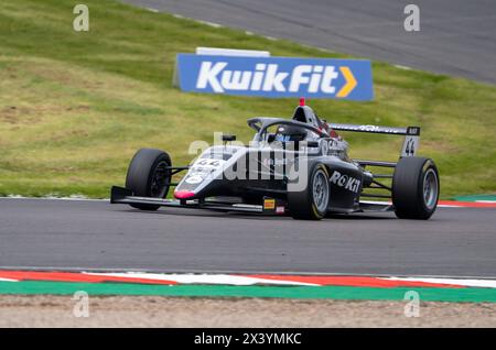 Ella LLOYD 44 JHR Developments Qualifying Donington Park at Donington Park, Derby, Inghilterra il 27 aprile 2024. Foto di Chris Williams. Uso editoriale su Foto Stock