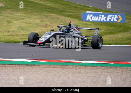 Ella LLOYD 44 JHR Developments Qualifying Donington Park at Donington Park, Derby, Inghilterra il 27 aprile 2024. Foto di Chris Williams. Uso editoriale su Foto Stock